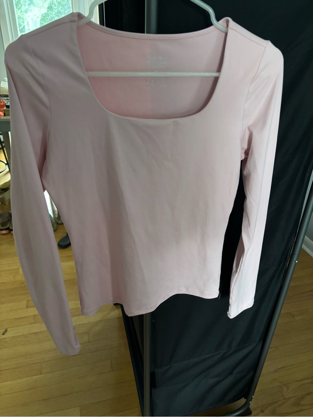 Light Pink Long-Sleeve Scoop Neck Women's Top
